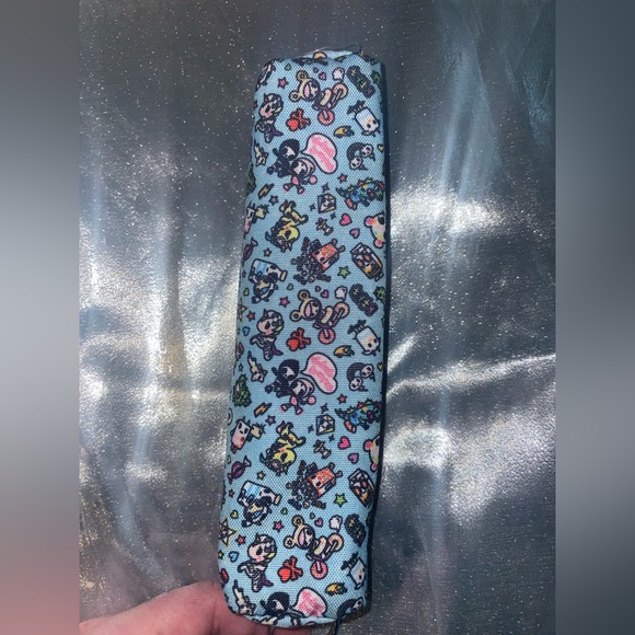 ❌SOLD❌NWOT Tokidoki Skinny Pencil Pouch & Plush Donutella Keyring - Picture 10 of 13